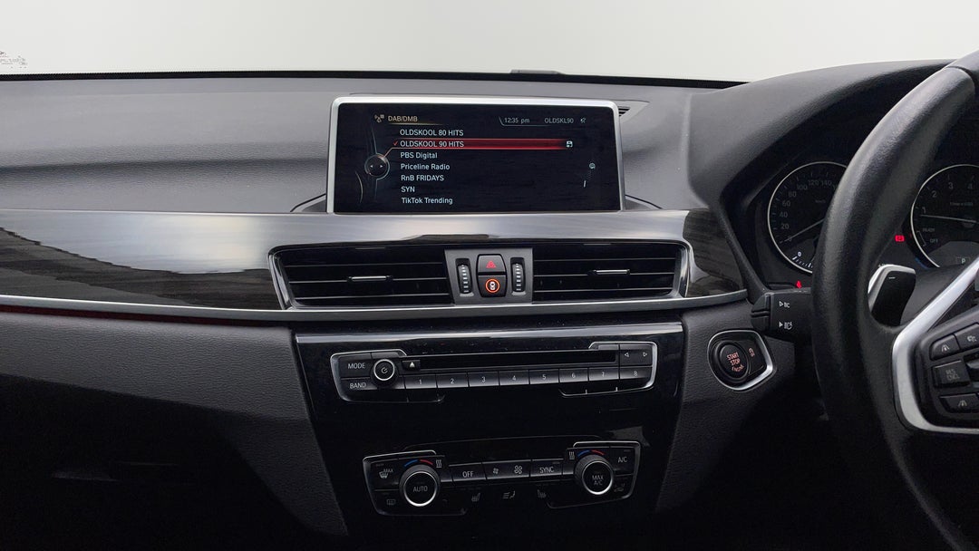 2017 BMW X1 Xdrive 25i, Automatic, 79734 km, Center Console