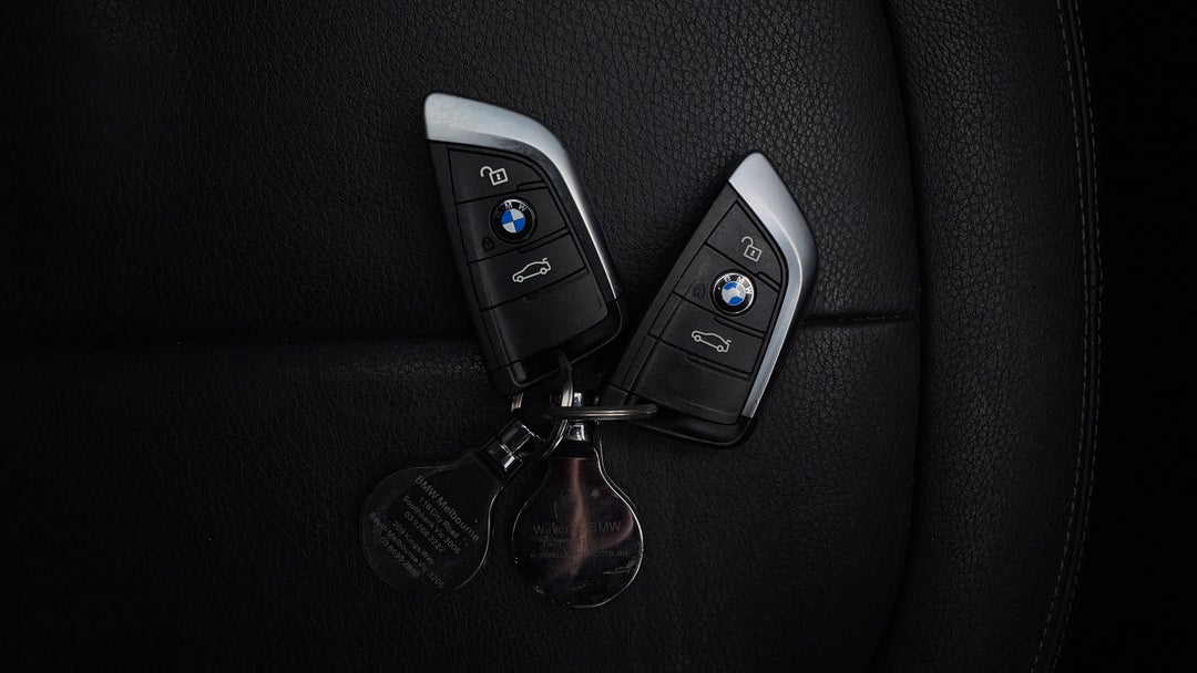 2017 BMW X1 Xdrive 25i, Automatic, 79734 km, Key Close-up