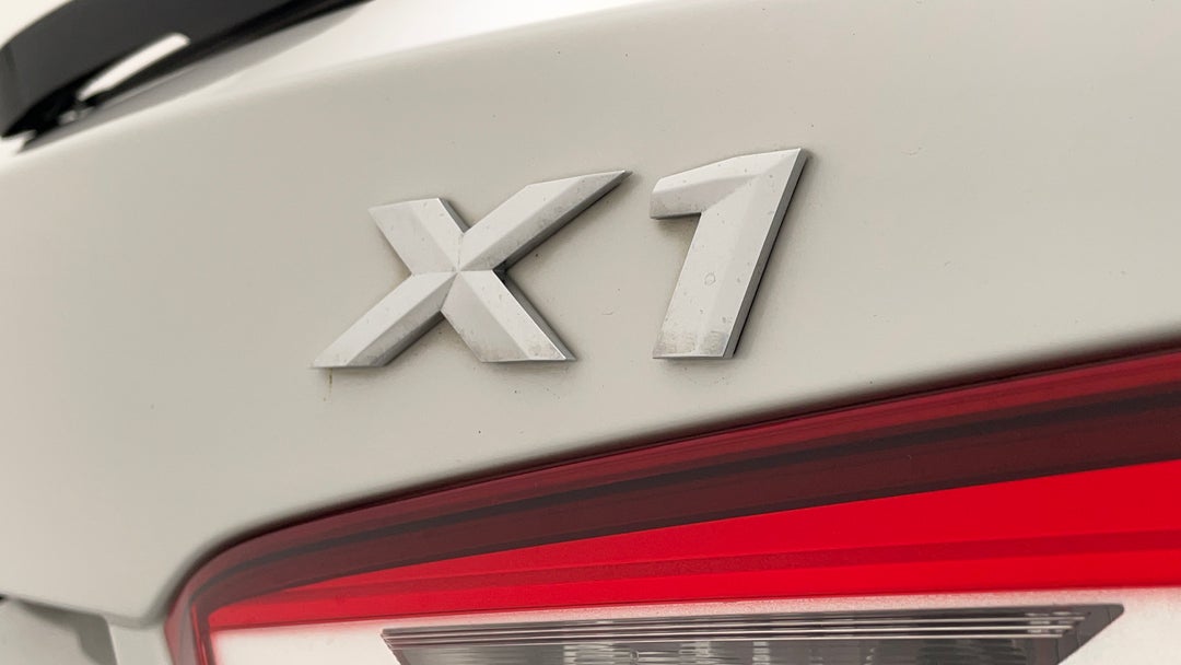 2017 BMW X1 Xdrive 25i, Automatic, 79734 km, Badge (Boot Right Side)
