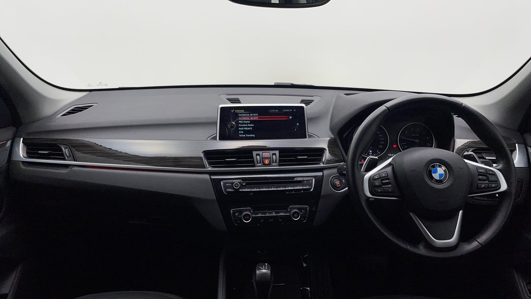 2017 BMW X1 Xdrive 25i, Automatic, 79734 km, Dashboard View