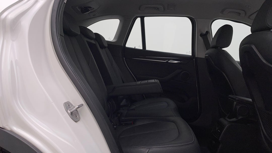 2017 BMW X1 Xdrive 25i, Automatic, 79734 km, Right Side Rear Door Cabin View