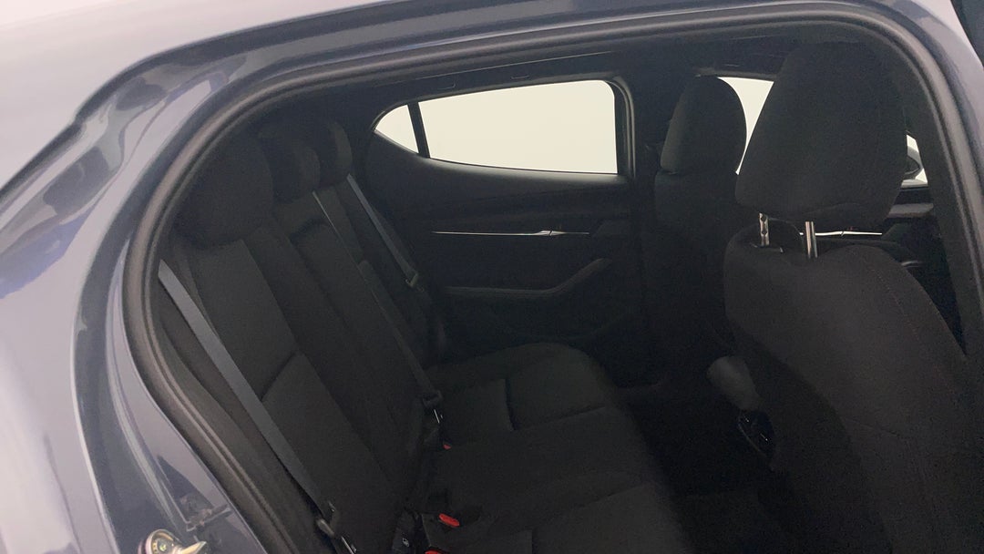 2024 Mazda Mazda3 G25 Evolve Sp, Automatic, 19900 km, Right Side Rear Door Cabin View