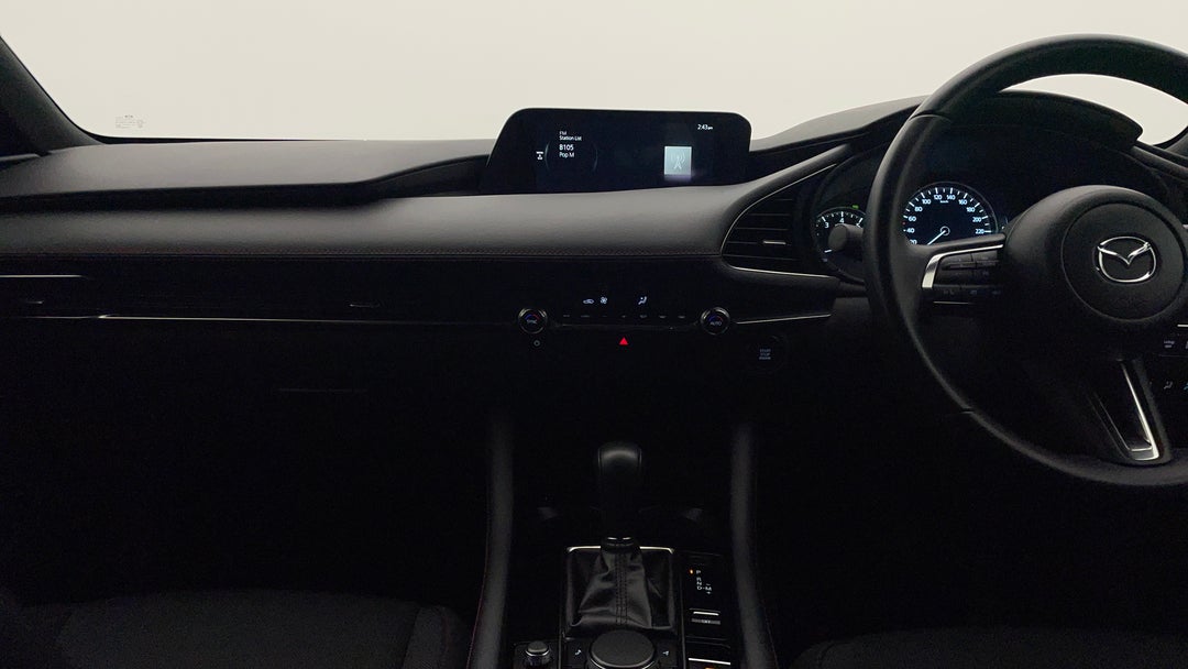 2024 Mazda Mazda3 G25 Evolve Sp, Automatic, 19900 km, Dashboard View