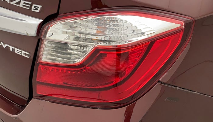 2017 Honda Amaze 1.2L I-VTEC S, Petrol, Manual, 79,311 km, Right tail light - Minor scratches
