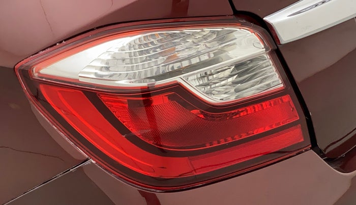 2017 Honda Amaze 1.2L I-VTEC S, Petrol, Manual, 79,311 km, Left tail light - Minor scratches