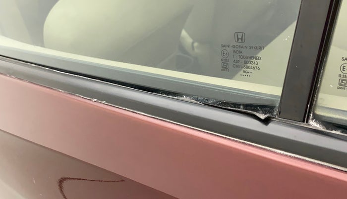 2017 Honda Amaze 1.2L I-VTEC S, Petrol, Manual, 79,311 km, Rear left door - Weather strip has minor damage