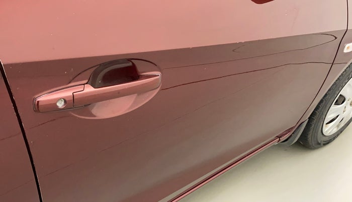 2017 Honda Amaze 1.2L I-VTEC S, Petrol, Manual, 79,311 km, Driver-side door - Paint has faded
