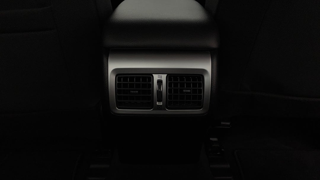 2017 Toyota Aurion At-x, Automatic, 64946 km, Rear A/C Vent