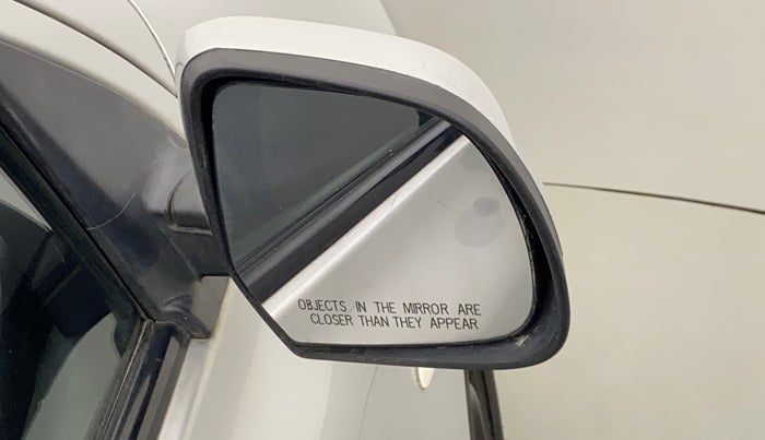 2012 Renault Pulse RXL DIESEL, Diesel, Manual, 96,796 km, Right rear-view mirror - Mirror motor not working
