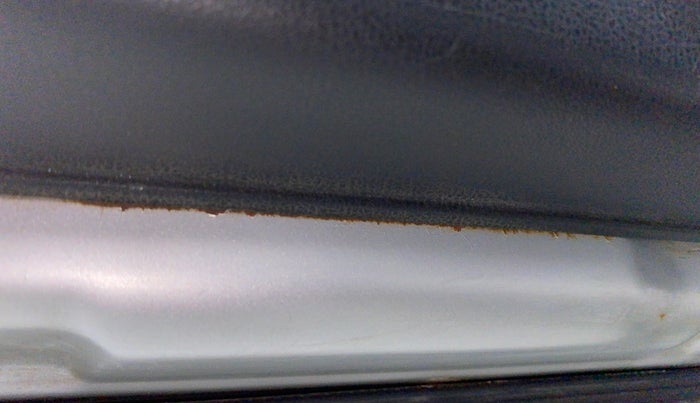 2012 Renault Pulse RXL DIESEL, Diesel, Manual, 96,796 km, Front passenger door - Slight discoloration