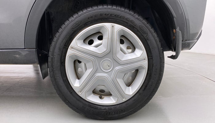 2020 Tata NEXON XE, Petrol, Manual, 14,871 km, Left Rear Wheel