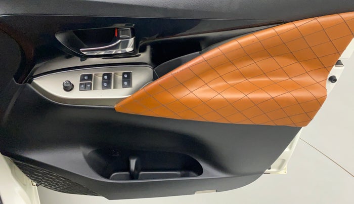 2017 Toyota Innova Crysta 2.4 VX 8 STR, Diesel, Manual, 84,840 km, Driver Side Door Panels Control