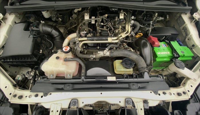 2017 Toyota Innova Crysta 2.4 VX 8 STR, Diesel, Manual, 84,840 km, Open Bonet