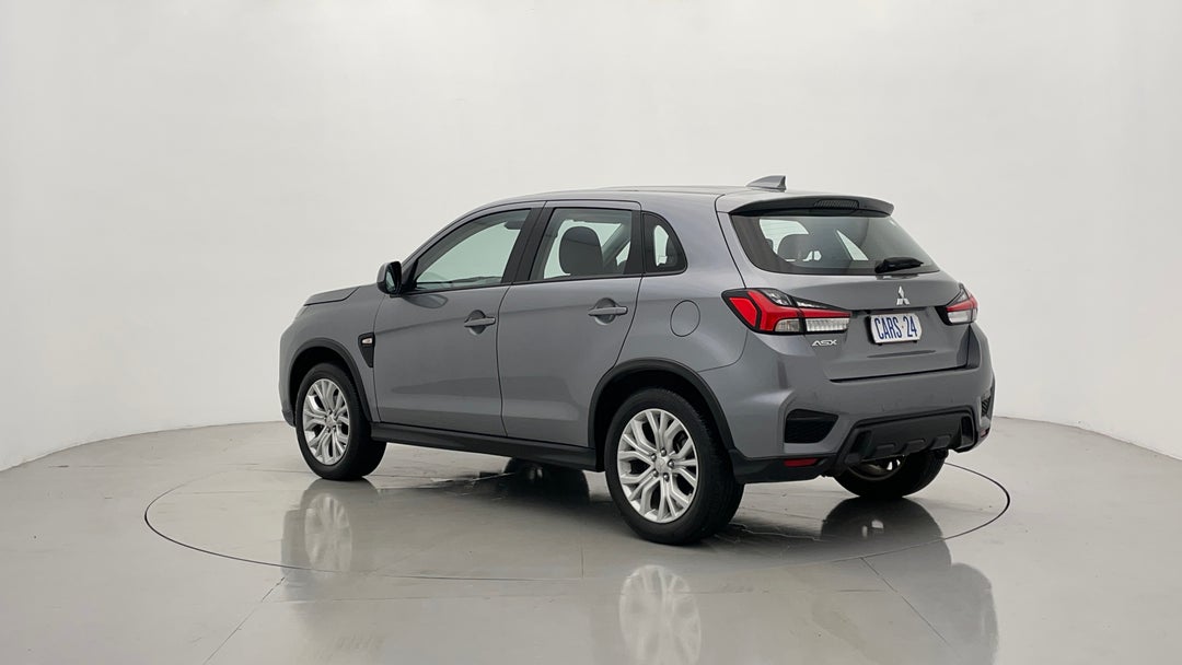 Left Back Diagonal (45- Degree) View