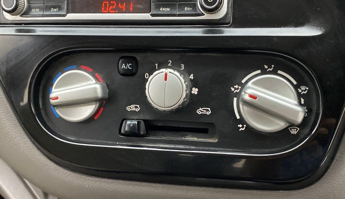 2016 Datsun Redi Go T (O), Petrol, Manual, 53,514 km, AC Unit - Directional switch has minor damage