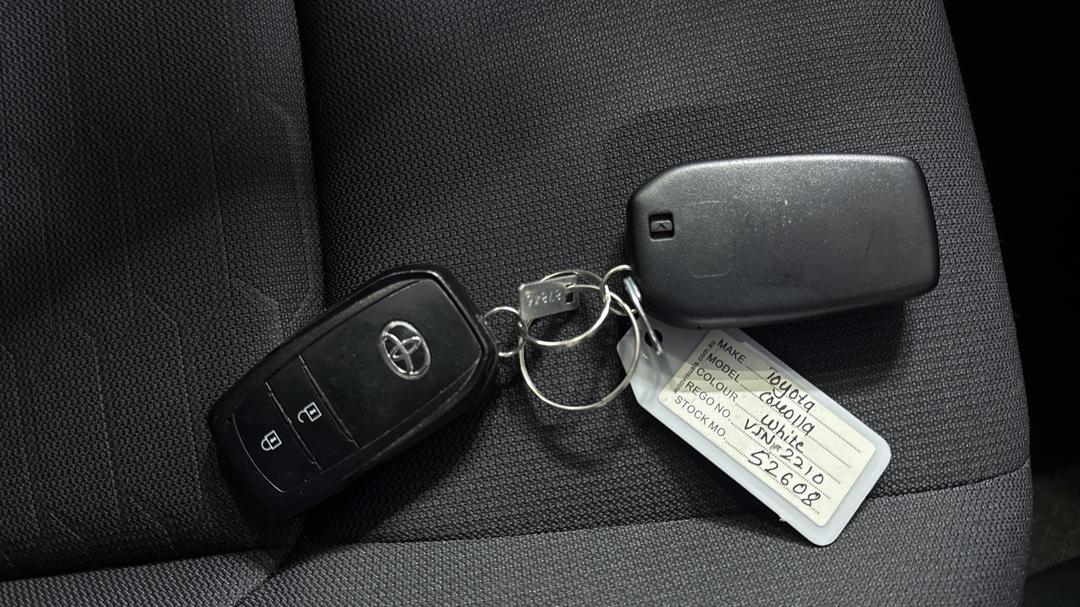 2024 Toyota Corolla Ascent Sport + Conv Pk Hybrid, Automatic, 25291 km, Key Close-up
