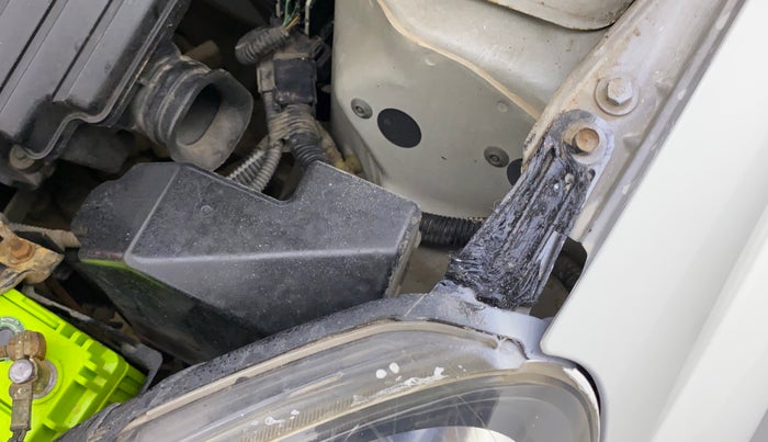 2013 Honda Amaze 1.2L I-VTEC VX, Petrol, Manual, 76,355 km, Left headlight - Clamp has minor damage
