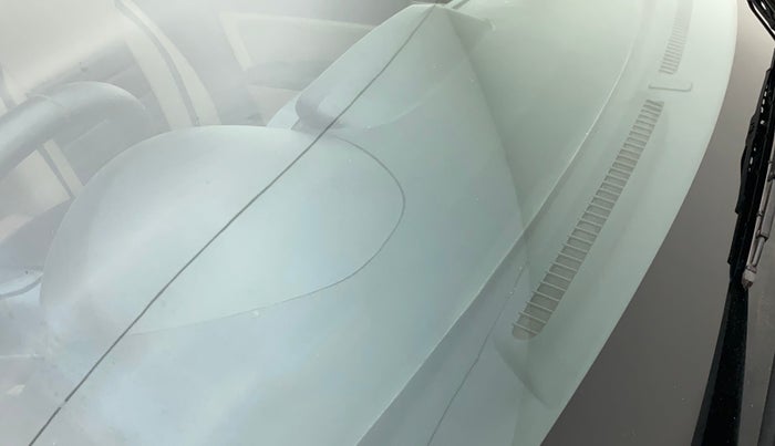 2019 Honda Amaze 1.2L I-VTEC S, Petrol, Manual, 39,901 km, Front windshield - Minor spot on windshield