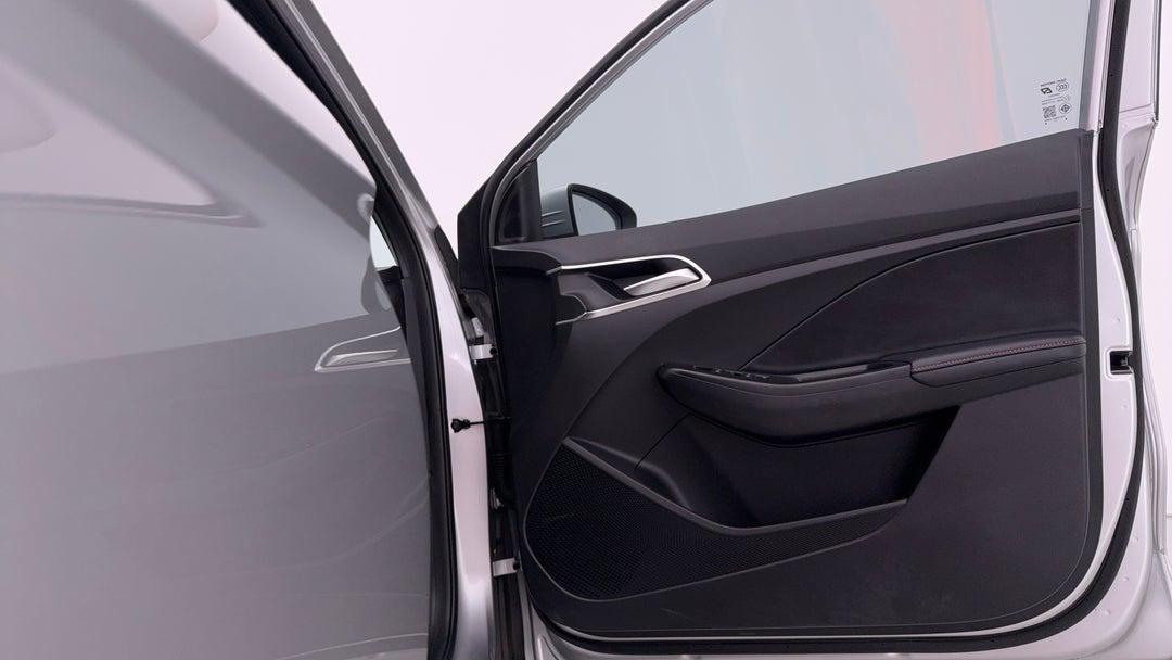 2024 MG Mg3 Hybrid+ Essence, Automatic, 21953 km, Speaker View