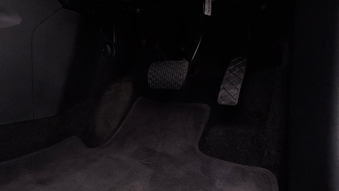 2024 MG Mg3 Hybrid+ Essence, Automatic, 21953 km, Pedals and Footmat