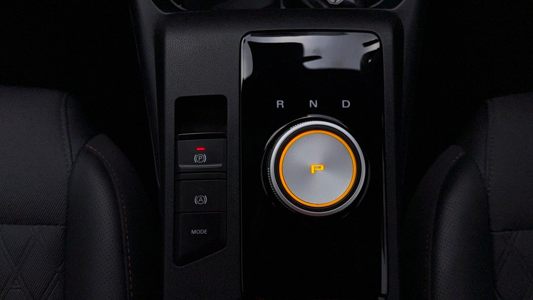 2024 MG Mg3 Hybrid+ Essence, Automatic, 21953 km, Gear Lever 