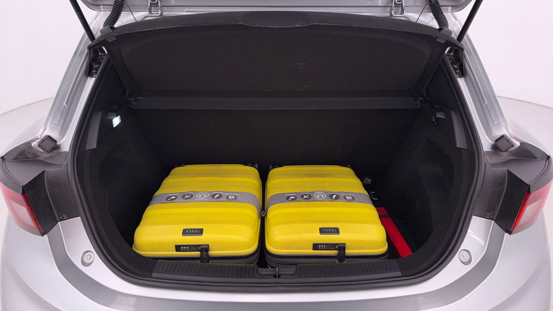 2024 MG Mg3 Hybrid+ Essence, Automatic, 21953 km, Boot Inside View with Luggage