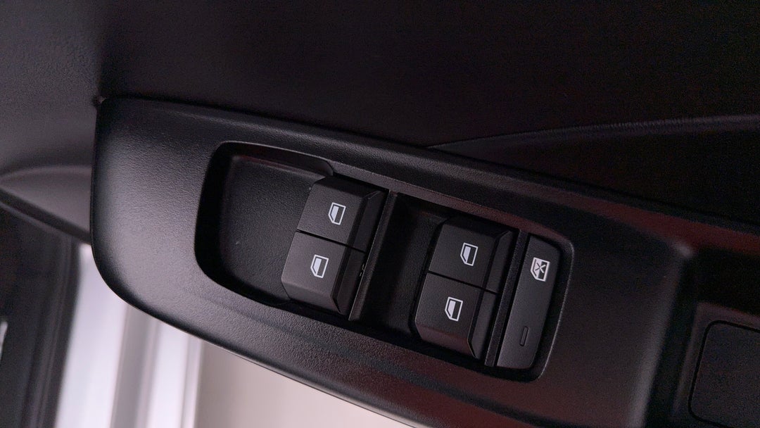 2024 MG Mg3 Hybrid+ Essence, Automatic, 21953 km, Drivers Side Door Panel Controls