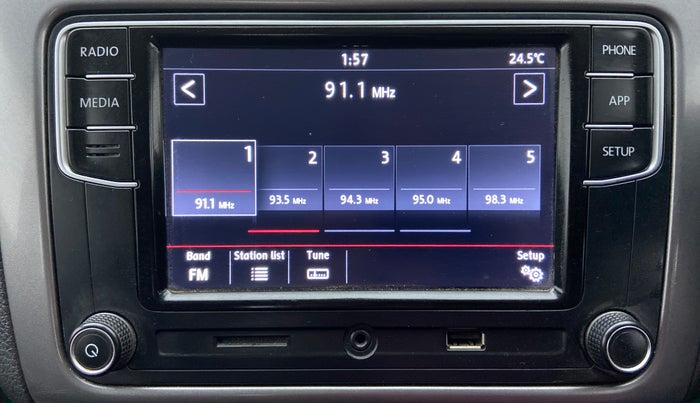 2017 Volkswagen Polo HIGHLINE PLUS 1.2L PETROL, Petrol, Manual, 23,293 km, Infotainment System