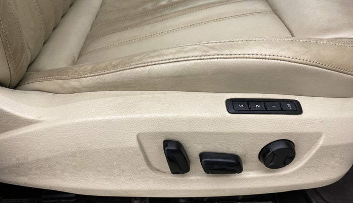2016 Skoda Superb 1.8 TSI STYLE AT, Petrol, Automatic, 16,479 km, Driver Side Adjustment Panel