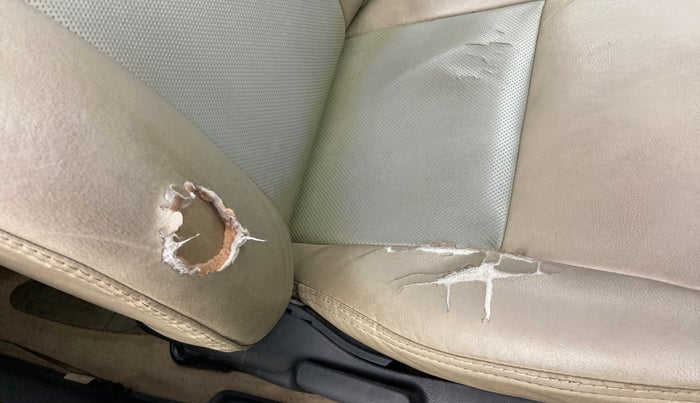 2015 Honda City 1.5L I-VTEC SV, Petrol, Manual, 50,933 km, Driver seat - Cover slightly torn