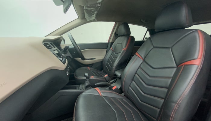 2019 Hyundai Elite i20 1.2 SPORTS PLUS VTVT, Petrol, Manual, 15,967 km, Right Side Front Door Cabin View
