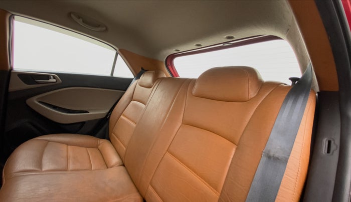 2016 Hyundai Elite i20 SPORTZ 1.2, Petrol, Manual, 33,021 km, Right Side Rear Door Cabin
