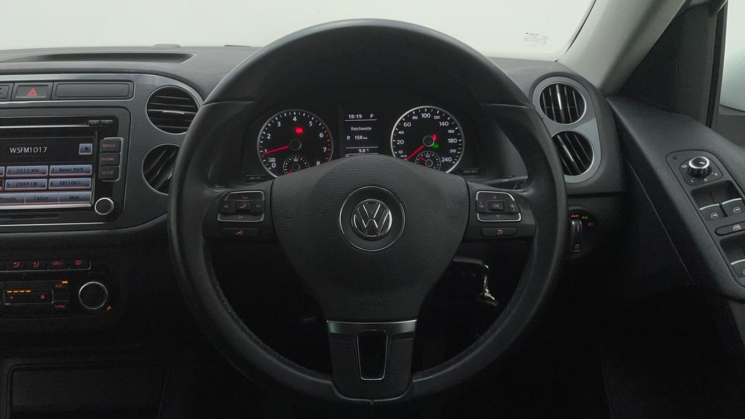 2015 Volkswagen Tiguan 132 Tsi (4x4), Automatic, 67665 km, Steering Wheel Close-up