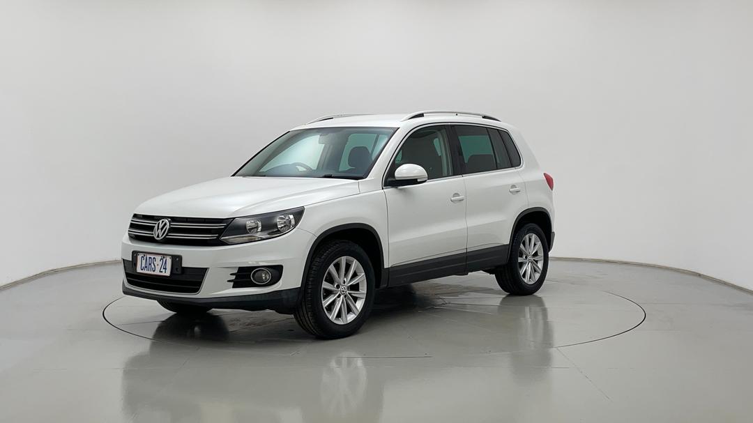 2015 Volkswagen Tiguan 132 Tsi (4x4), Automatic, 67665 km, Left Front Diagonal (45- Degree) View