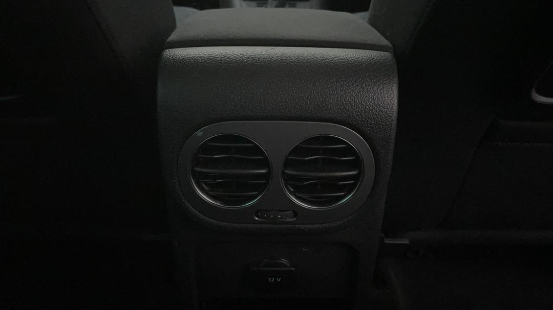 2015 Volkswagen Tiguan 132 Tsi (4x4), Automatic, 67665 km, Rear A/C Vent