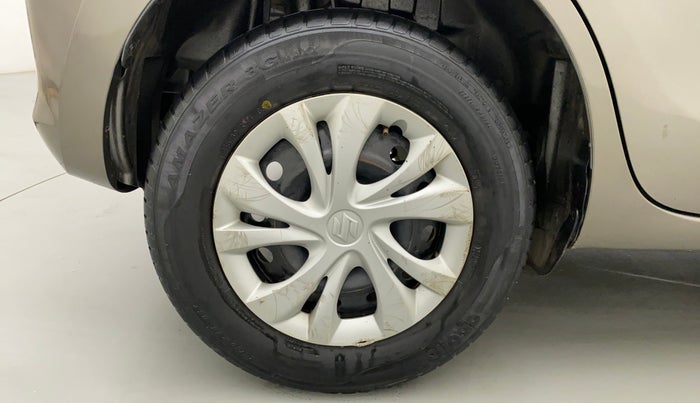 2019 Maruti Swift VXI, CNG, Manual, 71,735 km, Right Rear Wheel