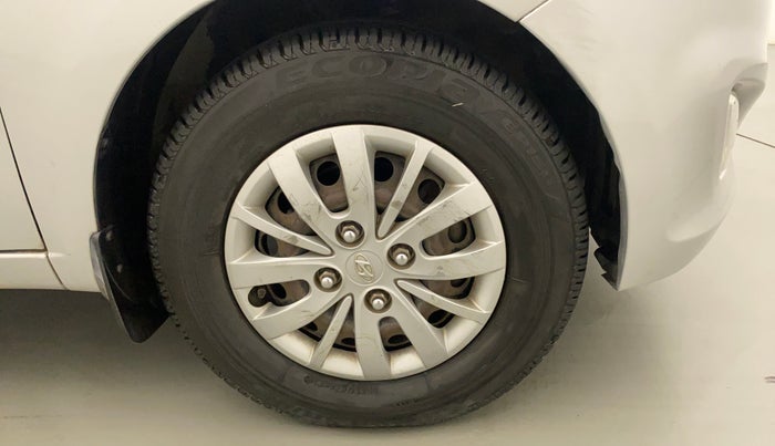 2014 Hyundai i10 SPORTZ 1.1, Petrol, Manual, 58,868 km, Right Front Wheel