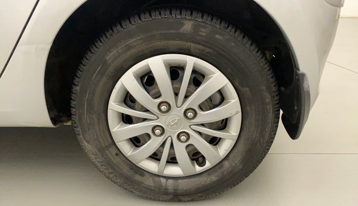 2014 Hyundai i10 SPORTZ 1.1, Petrol, Manual, 58,868 km, Left Rear Wheel