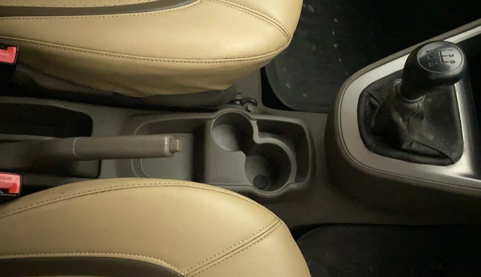 2014 Hyundai i10 SPORTZ 1.1, Petrol, Manual, 58,868 km, Gear Lever