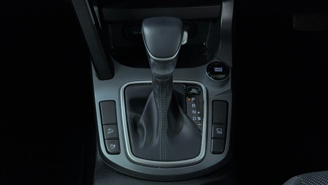 2019 Kia Seltos Sport (FWD), Automatic, 57804 km, Gear Lever 