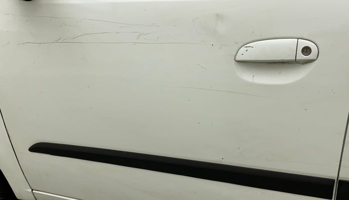 2011 Hyundai i10 MAGNA 1.1, Petrol, Manual, 51,440 km, Front passenger door - Slightly dented