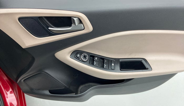2015 Hyundai Elite i20 SPORTZ (O) 1.2, Petrol, Manual, 64,768 km, Driver Side Door Panels Control