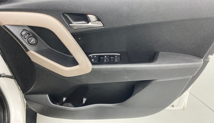 2017 Hyundai Creta 1.6 CRDI SX PLUS AUTO, Diesel, Automatic, 23,464 km, Driver Side Door Panels Control