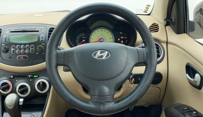 2010 Hyundai i10 SPORTZ 1.2 AT, Petrol, Automatic, 29,727 km, Steering Wheel Close Up