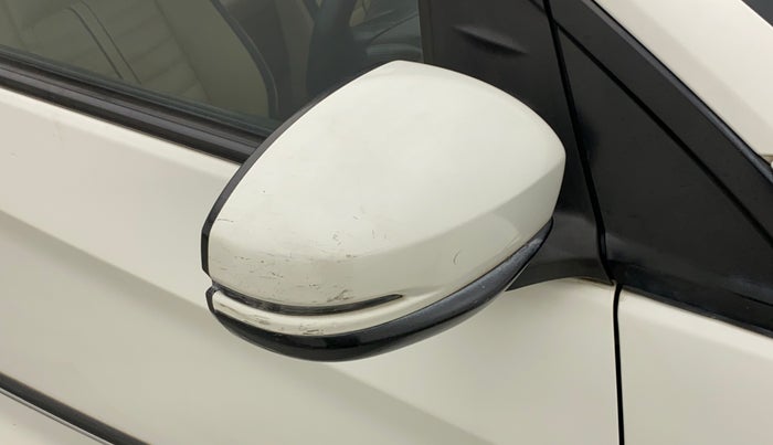2015 Honda Amaze 1.2L I-VTEC VX, CNG, Manual, 64,541 km, Right rear-view mirror - Minor scratches