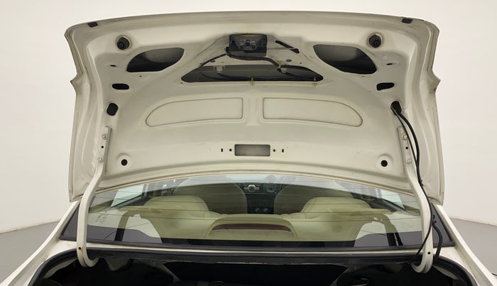 2015 Honda Amaze 1.2L I-VTEC VX, CNG, Manual, 64,541 km, Boot Door Open