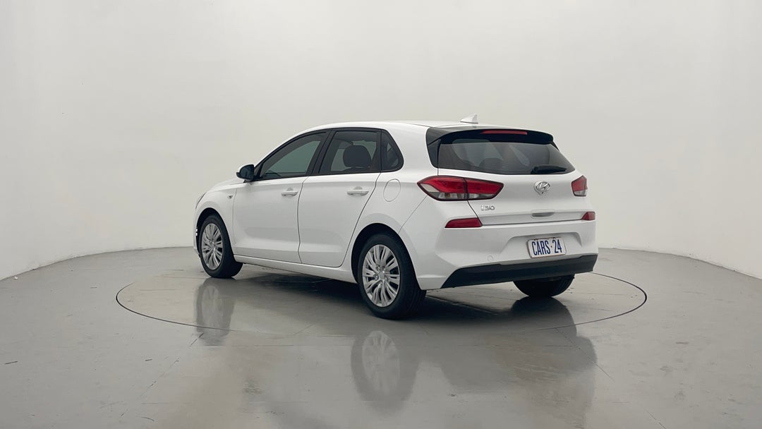 Left Back Diagonal (45- Degree) View