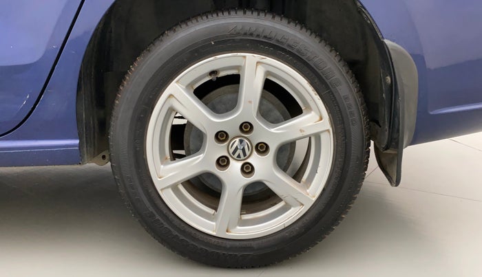2014 Volkswagen Vento HIGHLINE DIESEL 1.6, Diesel, Manual, 71,309 km, Left Rear Wheel