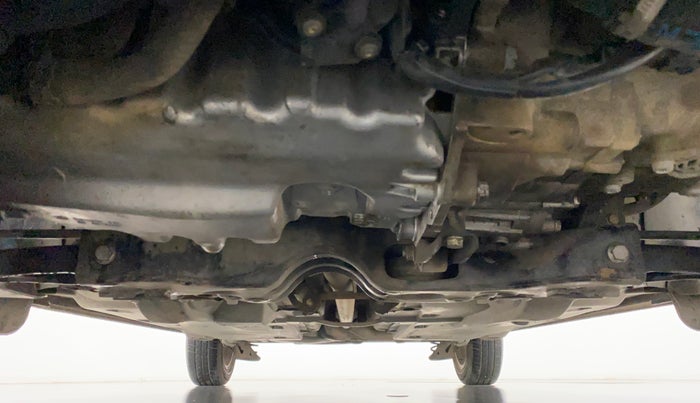 2014 Volkswagen Vento HIGHLINE DIESEL 1.6, Diesel, Manual, 71,309 km, Front Underbody