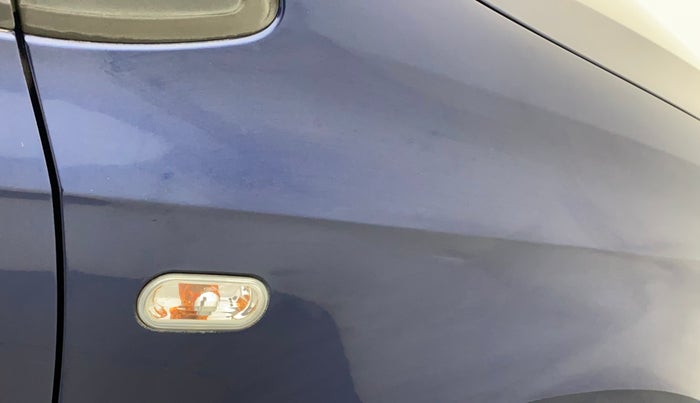 2014 Volkswagen Vento HIGHLINE DIESEL 1.6, Diesel, Manual, 71,309 km, Right fender - Slightly dented